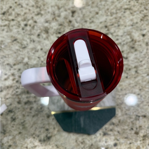 Stanley 1913 x Arsenal Limited Edition Collab - Picture 3 of 3